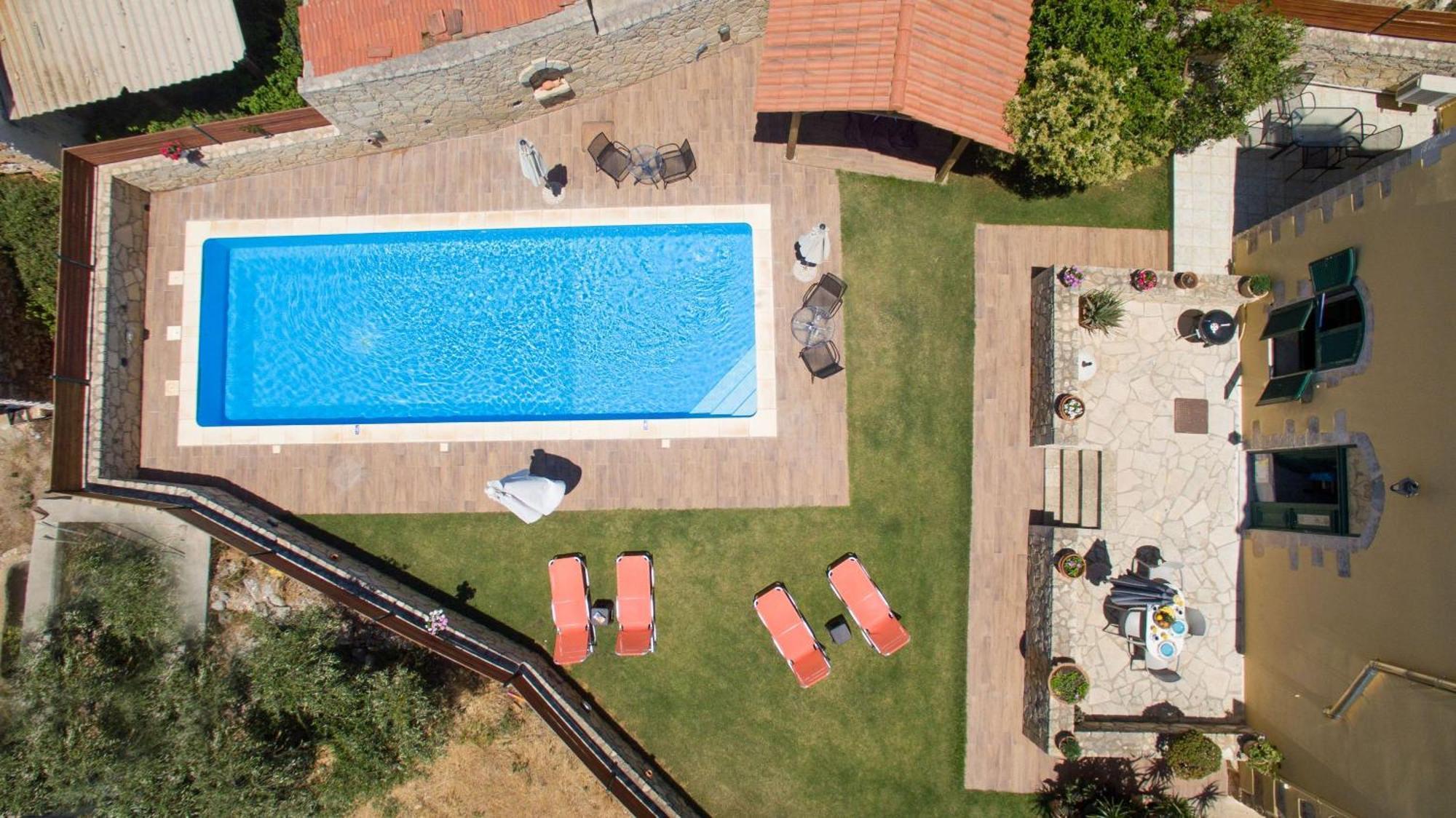 Skandalis Apartments With Pool Chorafakia Esterno foto