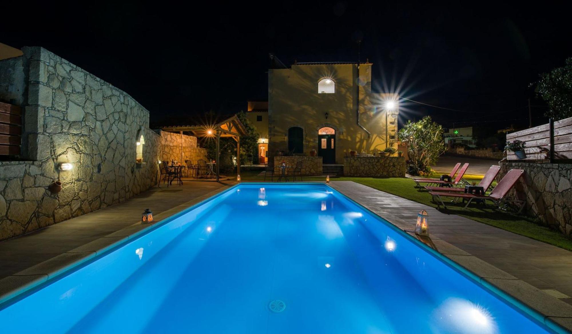 Skandalis Apartments With Pool Chorafakia Esterno foto
